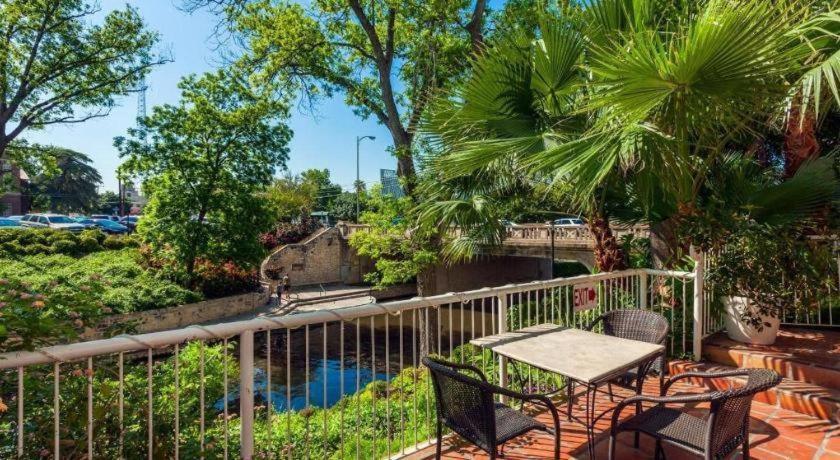 Hotel El Tropicano Riverwalk San Antonio